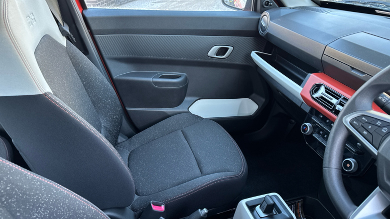 Dacia Spring 27kWh Expression 65 48kW 5dr Auto Electric Hatchback